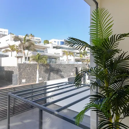 Serenity Casa Encanto * アデヘ