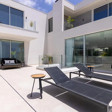 Serenity Casa Encanto אדחה