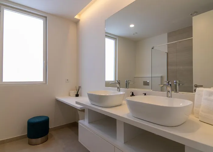 Serenity Casa Encanto Holiday home *